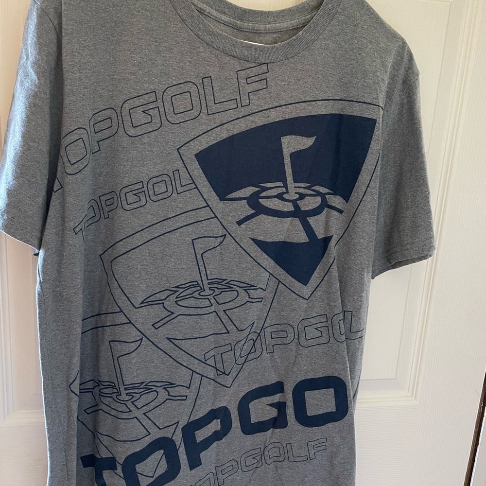 Top Golf gray and navy short sleeve T shirt size L good condition